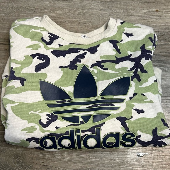 Adidas sweater - Picture 2 of 2